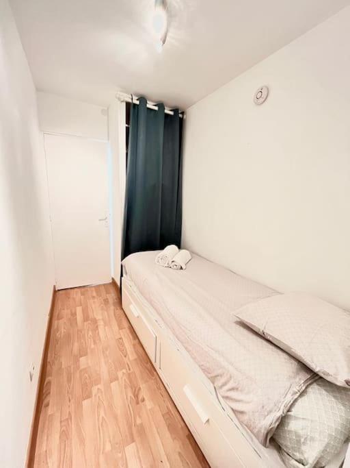 New York - Appartement A Reims Exterior photo